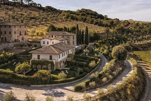 Hotel Le Fontanelle nestled in the rolling vineyards and olive groves of the Chianti Classico region in Castelnuovo Berardenga, Tuscany.
