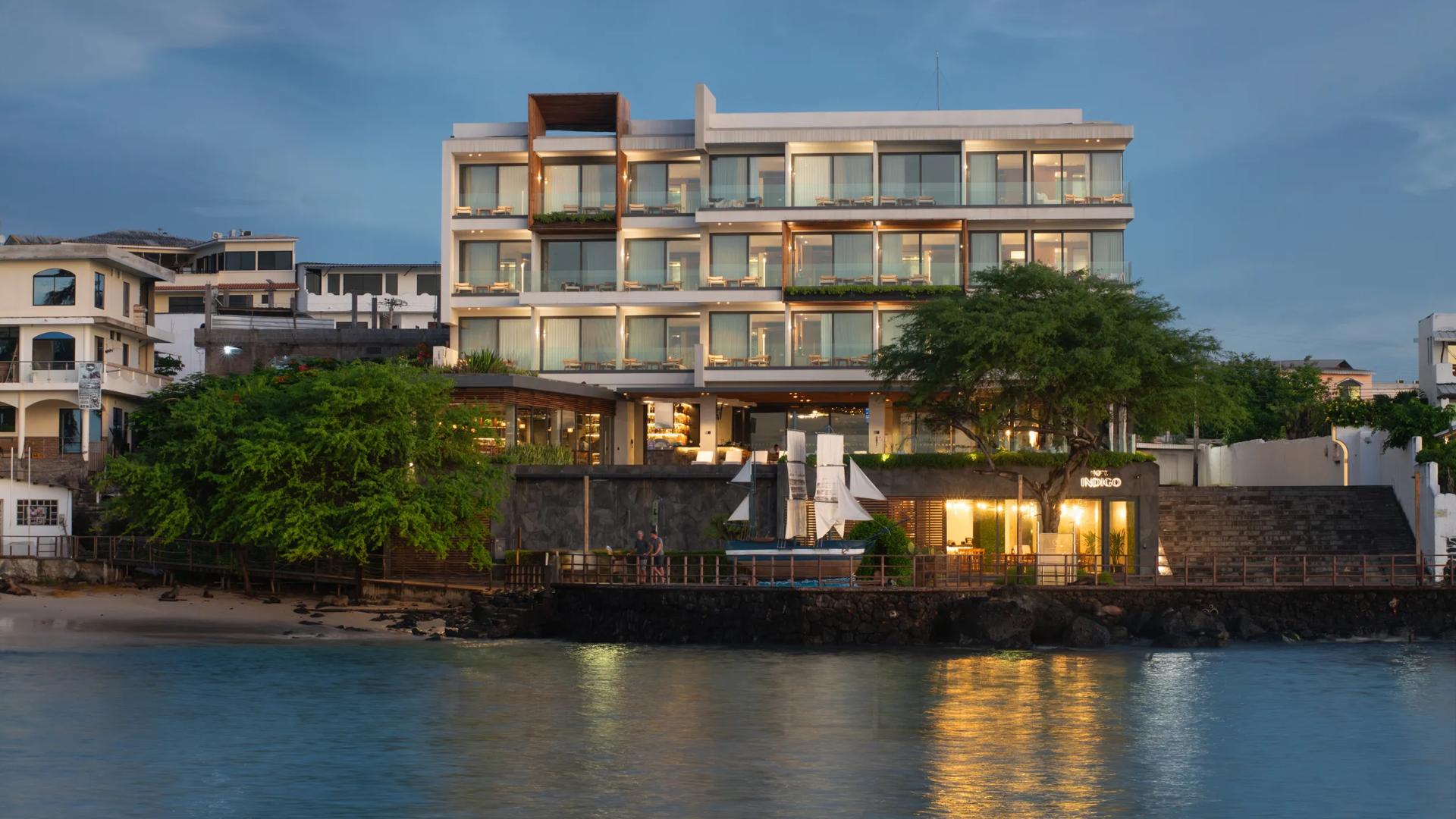The contemporary Hotel Indigo Galapagos, located directly on the waterfront in Puerto Baquerizo Moreno on San Cristóbal Island. 
